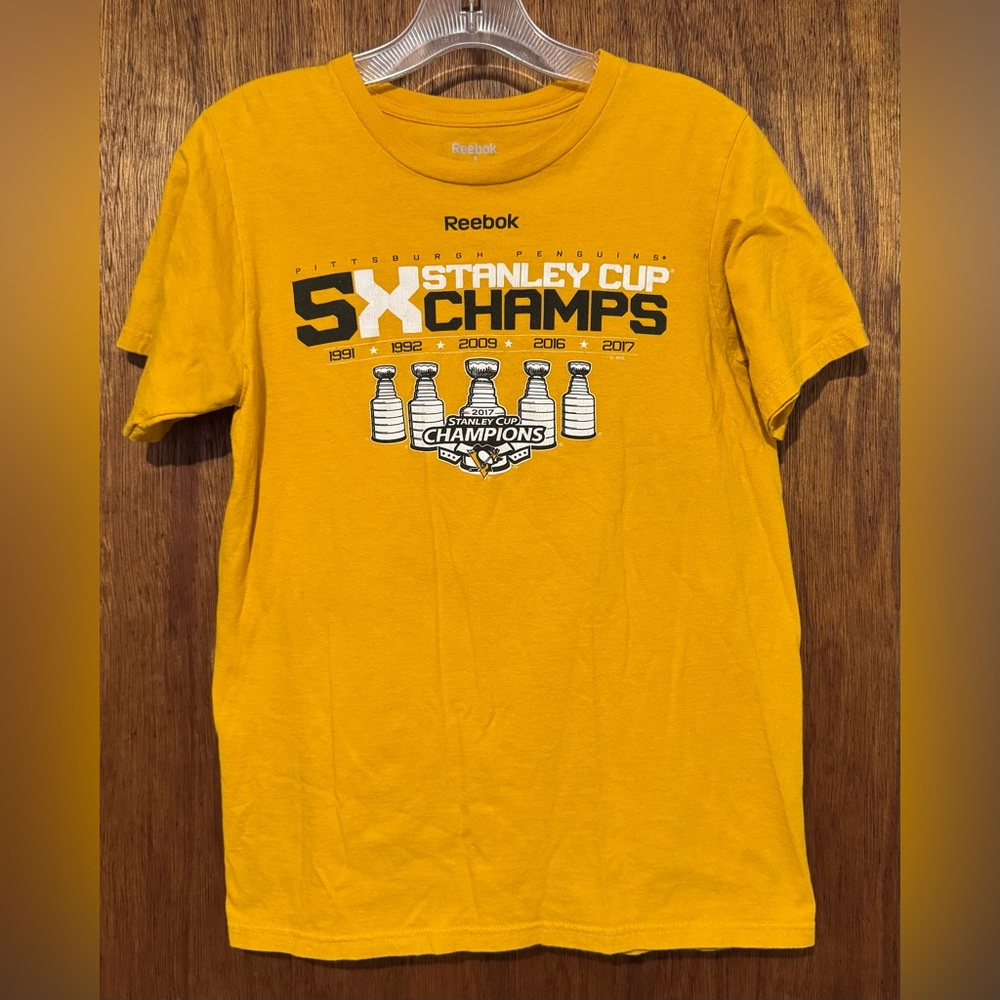 Pittsburgh Penguins 2017 Stanley Cup Playoffs Commemorative Tee Reebok Small